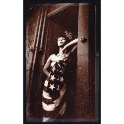 Henry Jee, artiste photographe lyonnais inspiré par l’envers du décor du rêve américain